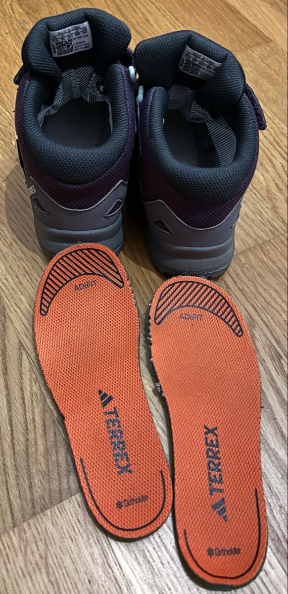 Adidas Chaussures garçon: Adidas Terrex Gore-Tex Wanderschuhe Grösse 26.5 – D'occasion à Lenzburg par Veidnolya 3