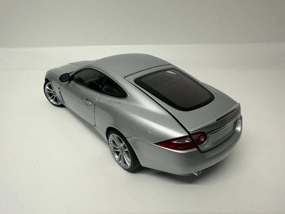 Autoart jaguar xk clearance