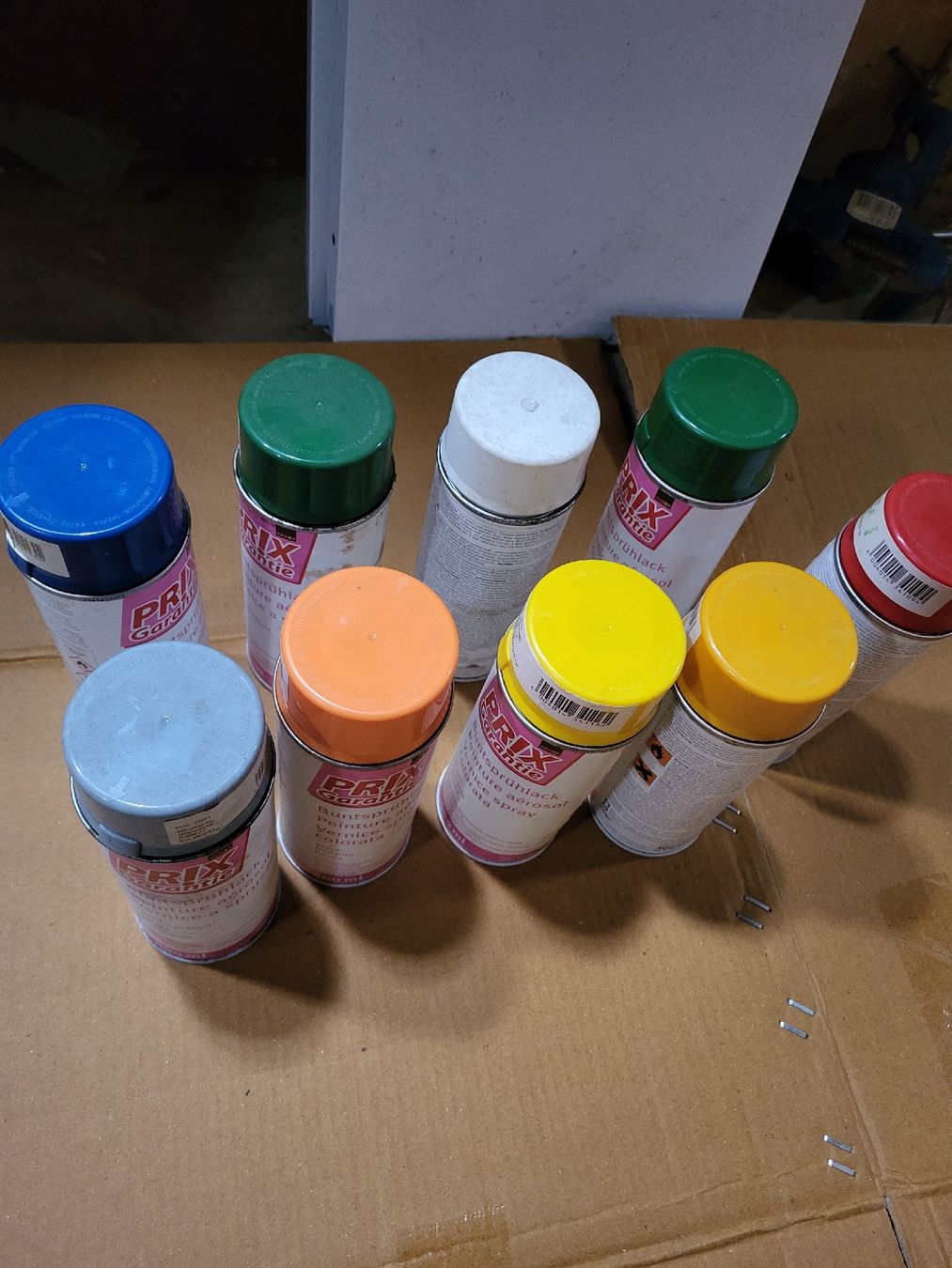 Peintures: 9 X Farbsprydosen gebraucht – D'occasion à Riehen par tamola67 4