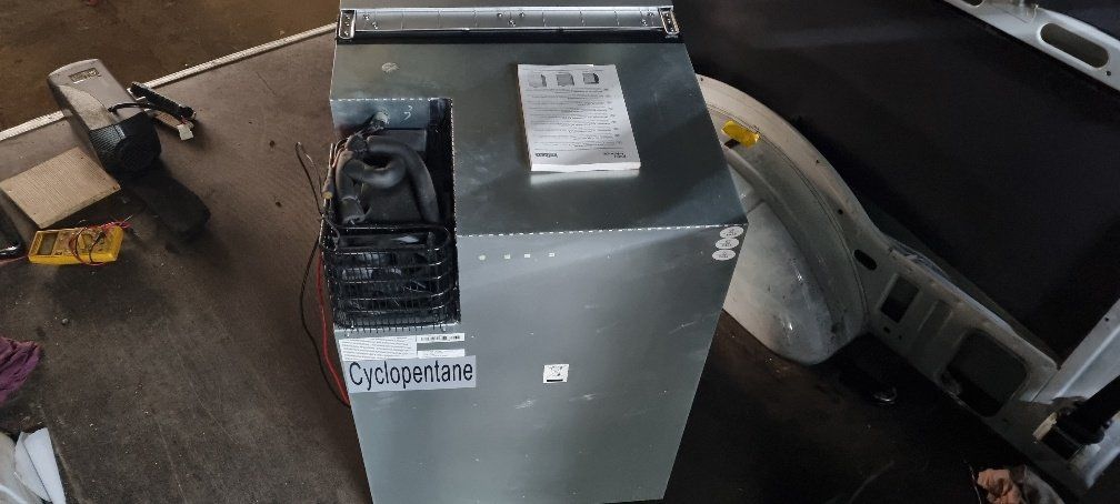 Kühlschrank: Webasto Isotherm Kühlschrank CR130EL für Camper oder Boot – Neu (gemäss Beschreibung) aus Egnach von Dodgetrox 5