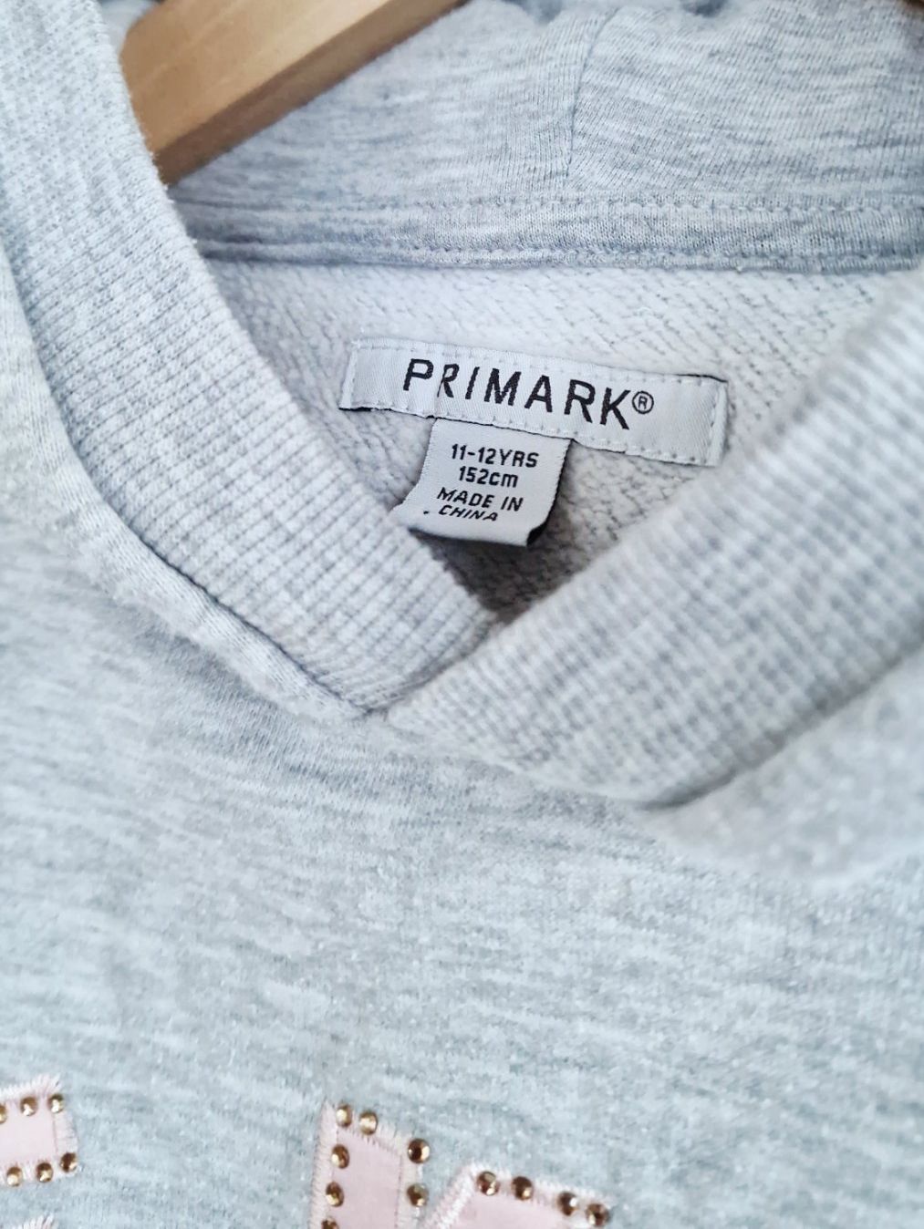 Primark Pullover & Sweatshirts: Mädchen Pullover Primark Gr. 152 Hellgrau – Gebraucht aus Hallau von CHACLA 1