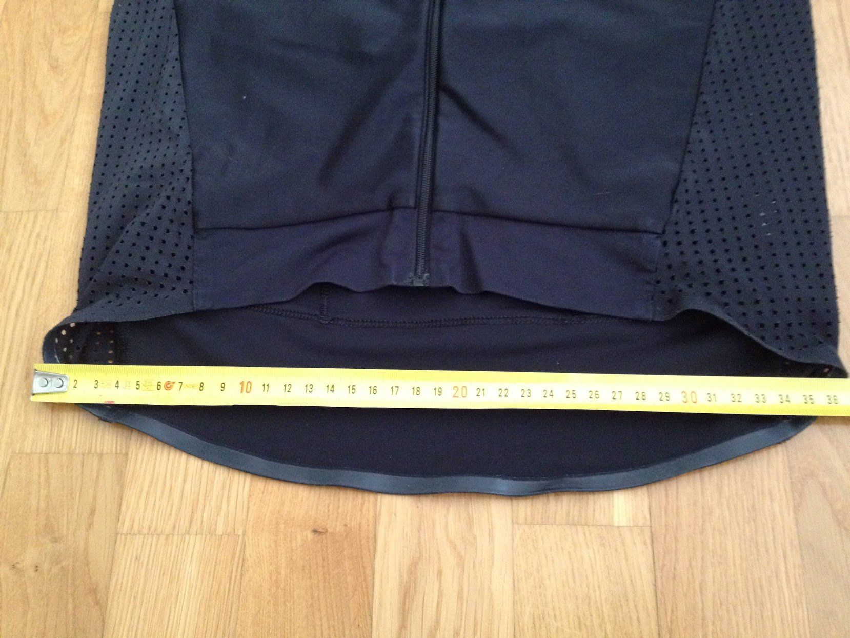 T-shirt: Sport Oberteil – Usato da Dübendorf venduto da Fip05 6