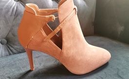 Edle Stiefeletten in Wildlederoptik, Gr.40, Neu