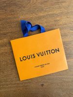 Louis Vuitton Papiertasche