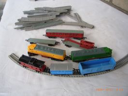 Konvolut Lone Star Modelleisenbahn Züge Waggons und Gleise