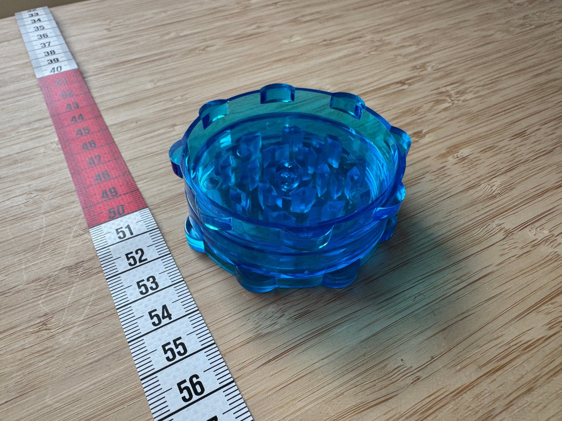 Tabacchi: blauer Grinder, Mühle, blue, transparent – Nuovo e nell'imballaggio originale da Winterthur venduto da YaV 1