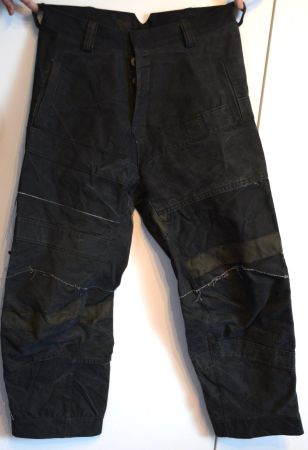Hose aus der Mayer Peace Collection - avantgardistische Mode