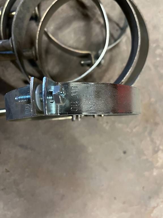 Supporti a parete: Rohrschellen DN 110 / 20 Stk – Nuovo (secondo la descrizione) da Oberschrot venduto da baldachin01 2