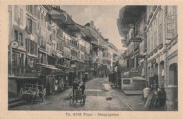 Thun Hauptgasse stark belebt