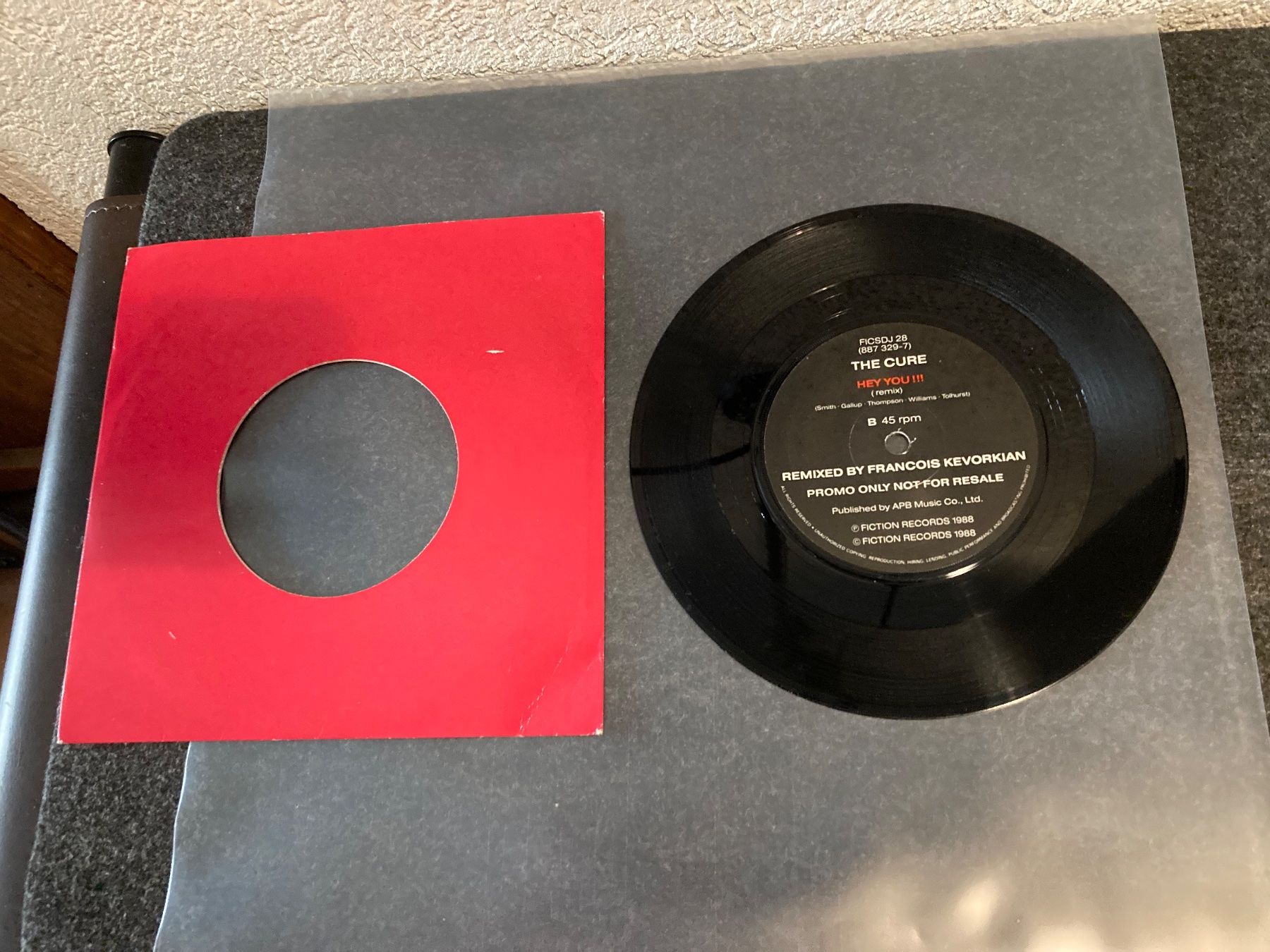 Schallplatten: The Cure - Hot Hot Hot !!! – Gebraucht aus Fribourg von Karushi 1