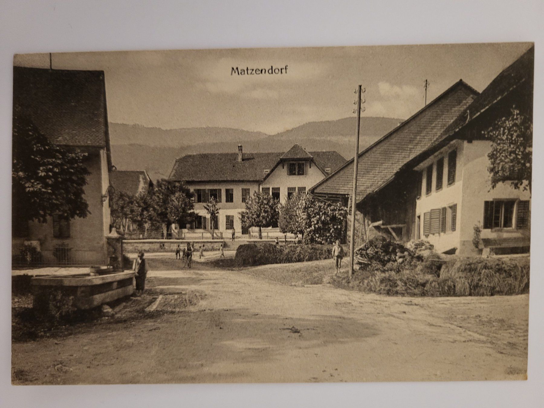 Cartes postales: Ansichtskarte Matzendorf belebt R3 – D'occasion à nunningen par mic_88k2