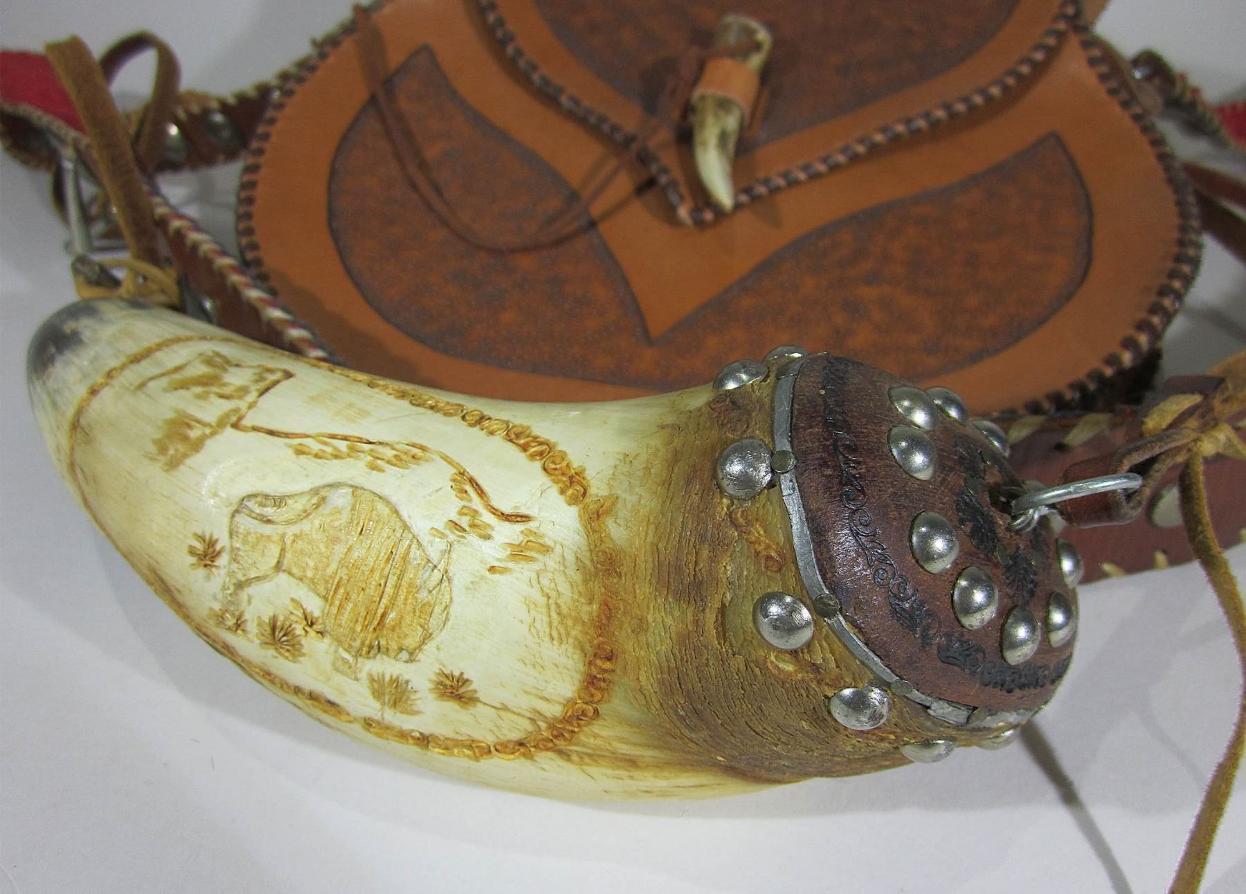 Borse: Jagdtasche mit Pulverhorn – Usato da Bäretswil venduto da robsonantik 1