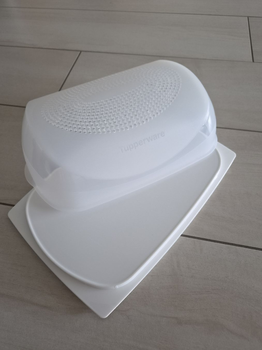 Tupperware Contenitori & Simili: Tupperware Käseglocke gross – Usato da Glattfelden venduto da Leya_Siso 1
