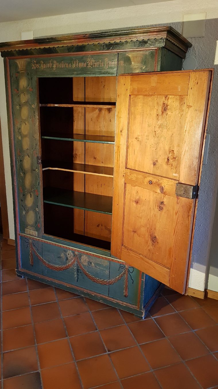 Armadi: Antlker Holzschrank ca. 1840 – Usato da Erlenbach ZH venduto da wem_6f9c 1