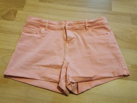 Kurze Hose / Shorts - Grösse 34