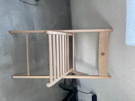 2 Klappstühle aus hellem Holz in gutem Zustand stabil