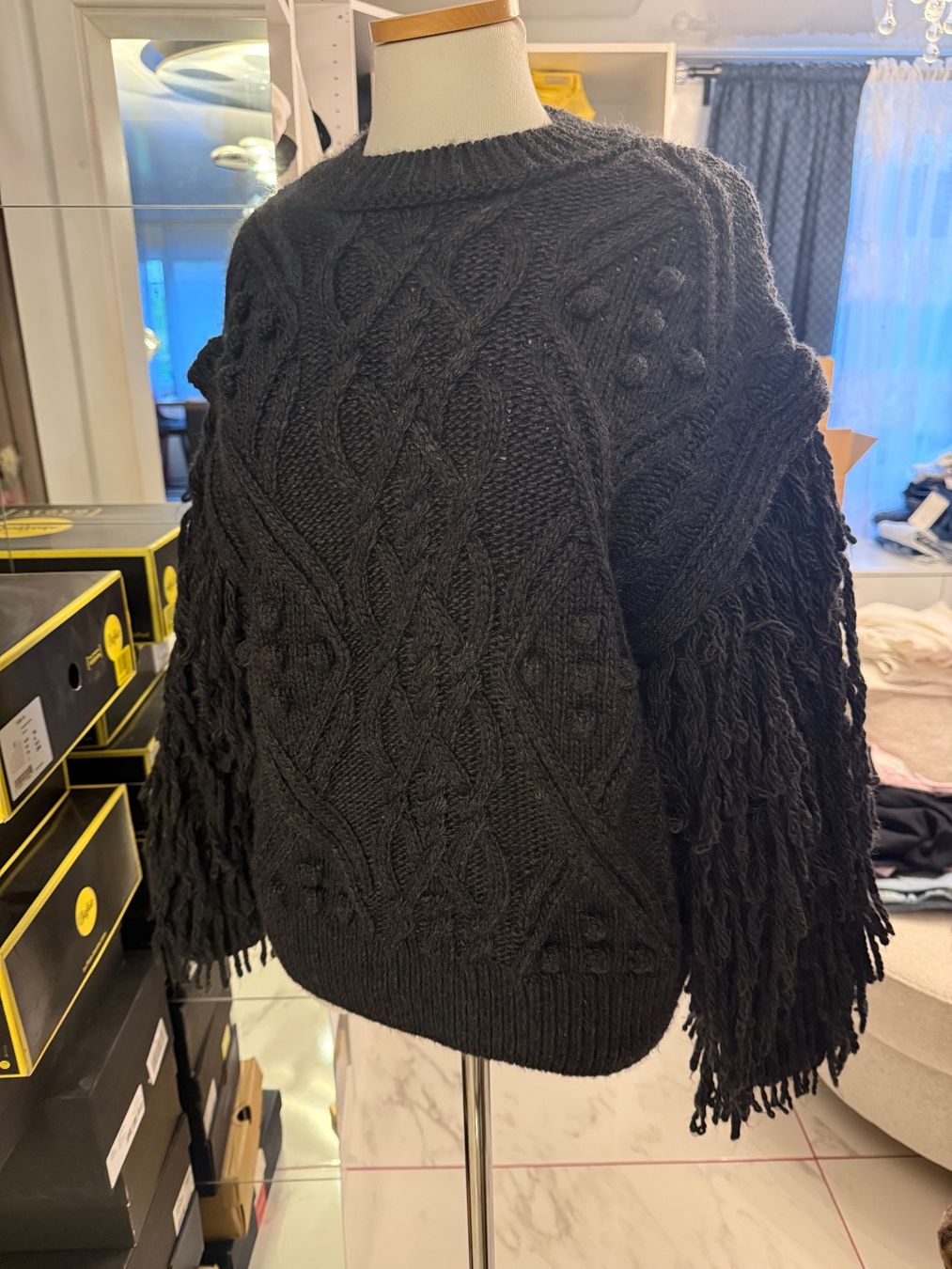 Zara Maglioni & Felpe: Warmer Strickpullover von Zara Fransen, Grösse S, Schwarz – Nuovo (secondo la descrizione) da Arch venduto da ellaisa84 1