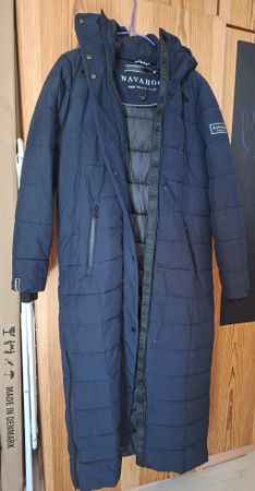 Daunen Wintermantel Navahoo schwarz Grösse S (neu)