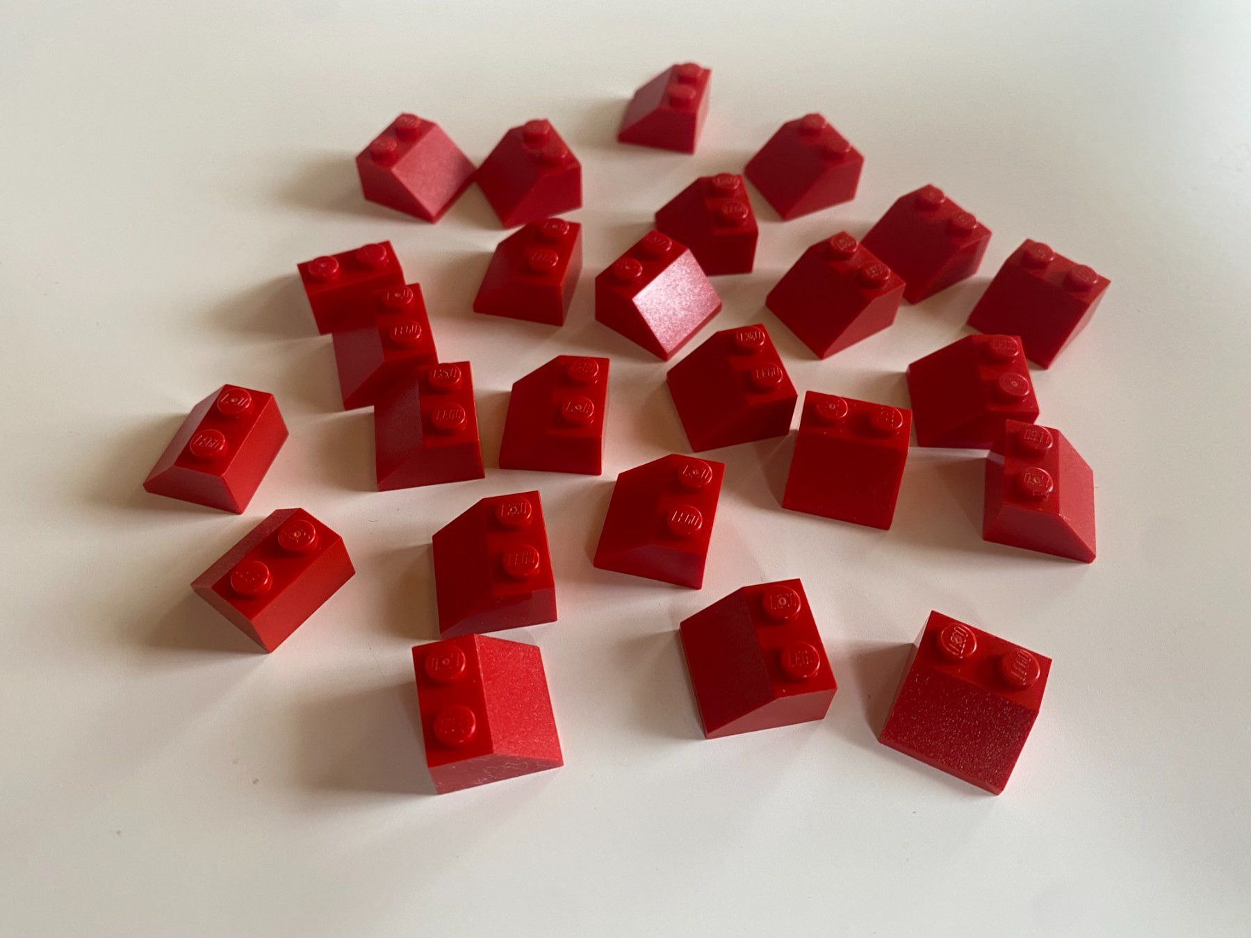Lego Giocattoli: LEGO - 25 - ROTE - DACHSTEINE - 2 X 2 – Usato da Gelterkinden venduto da ajdt4