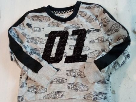 C&A Rennauto Pullover / Longshirt Grösse 104