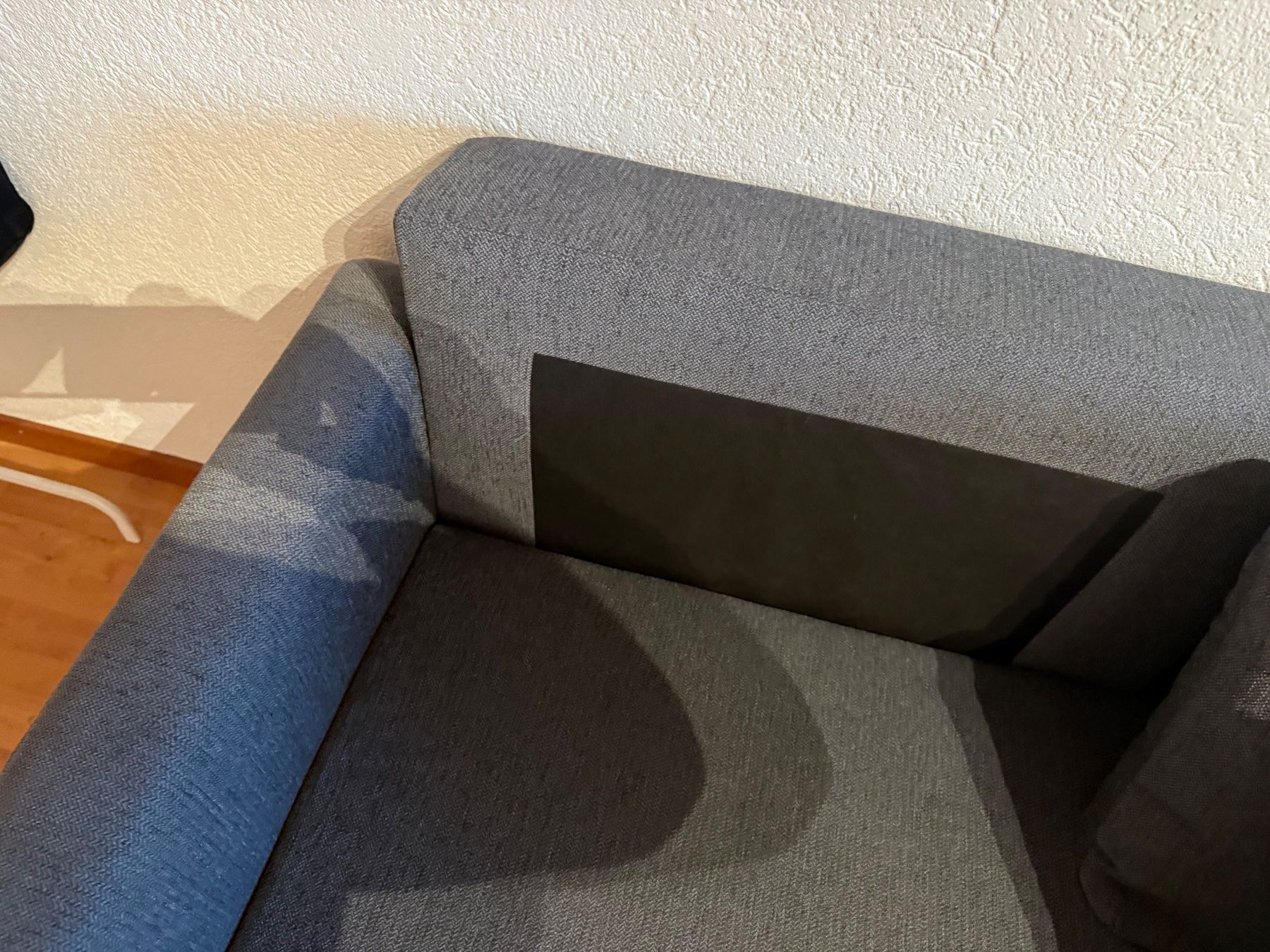 Ikea Divani: IKEA 3-er Schlafcouch mit Aufbewahrungslade grau – Usato da Schlieren venduto da nowaya 3