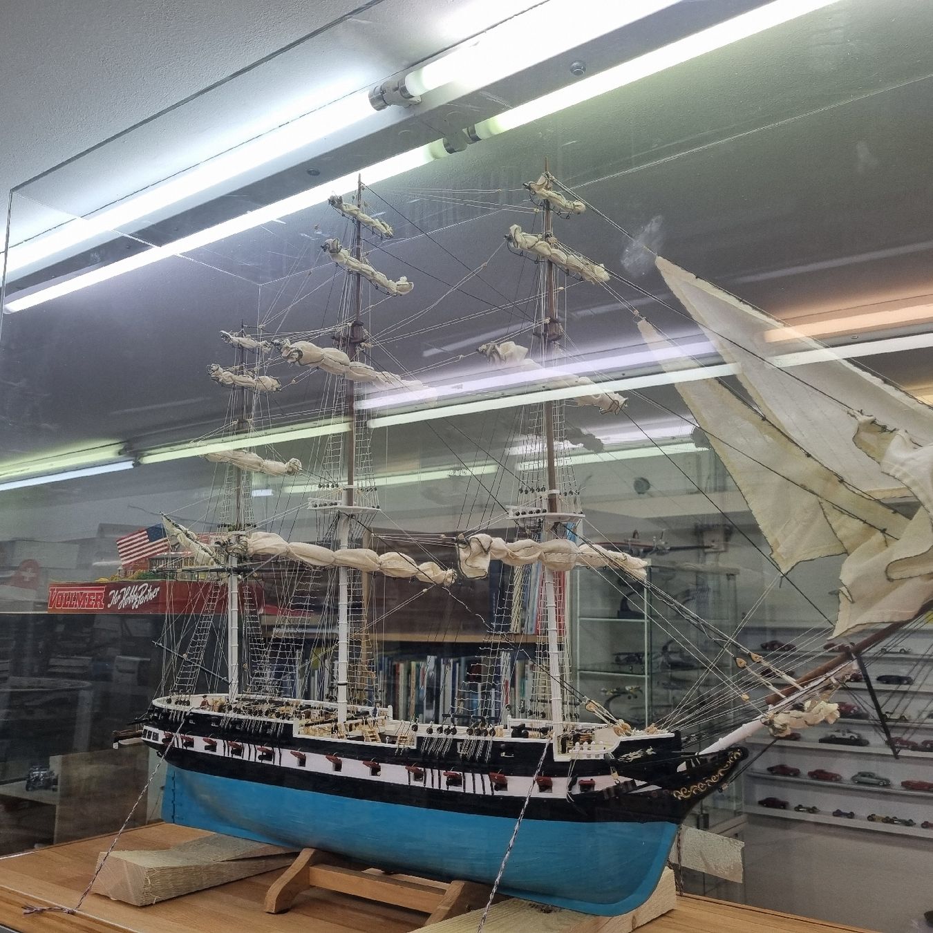 Kit di modellismo & Modellini statici: USS CONSTELLATION 1854 – Nuovo e nell'imballaggio originale da Männedorf venduto da Modellbau-wyss 4