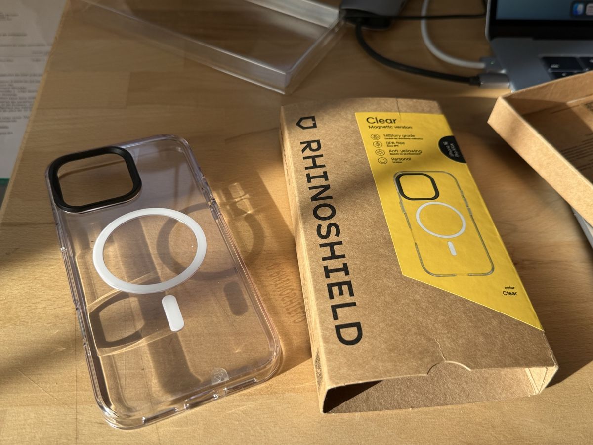 Apple Cover & Protezioni schermo: Coque iPhone 16 Pro Max – Nuovo (secondo la descrizione) da Neyruz FR venduto da dom1964 1
