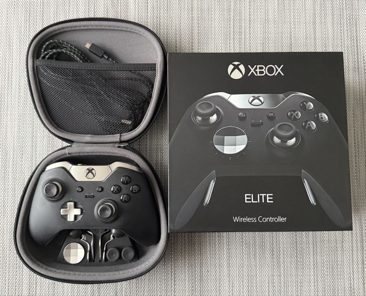 Microsoft Manettes: Xbox Elite Controller – D'occasion à Zollikofen par sxndrxln