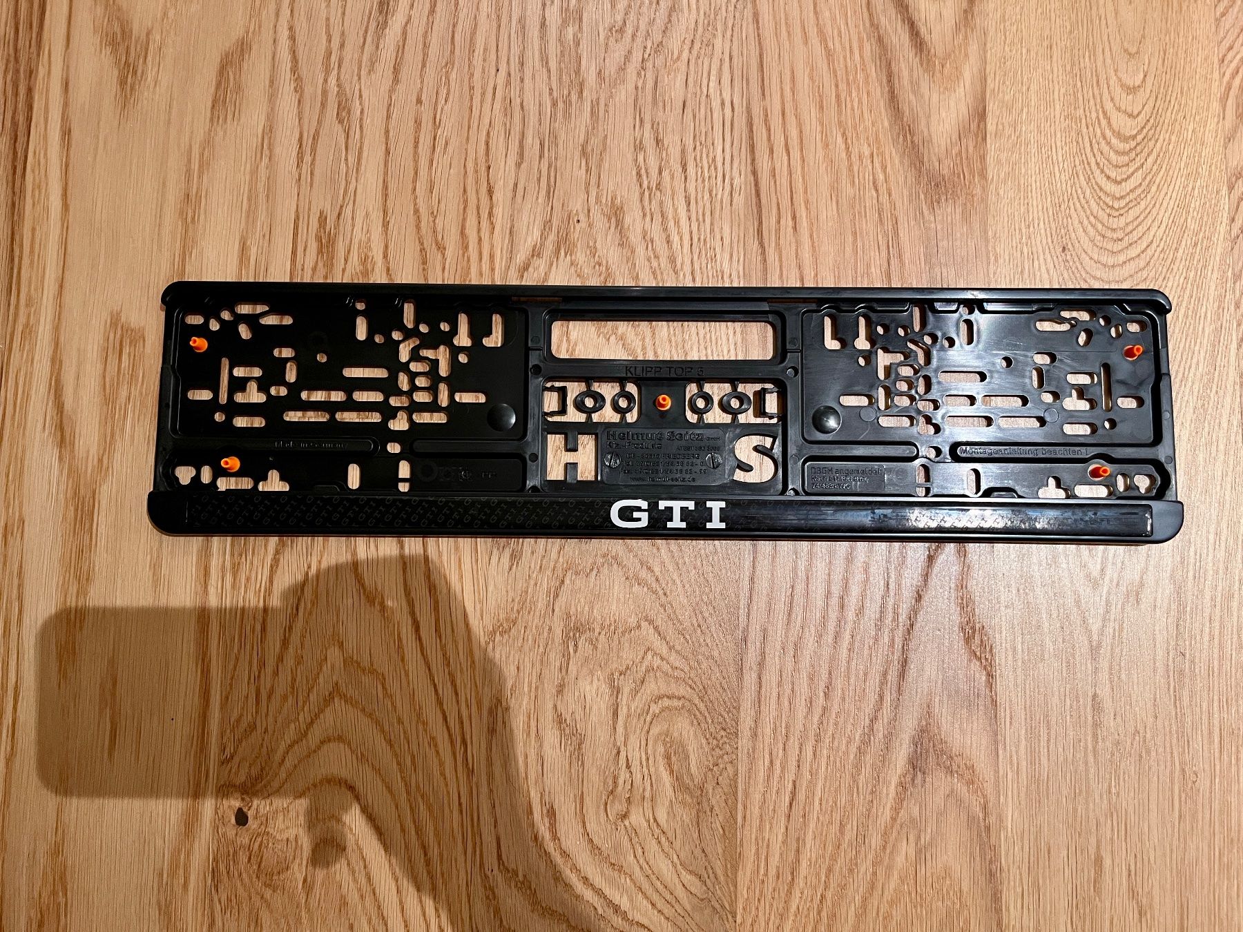 Insegne: Kennzeichenhalter GTI  (D) – Nuovo e nell'imballaggio originale da Andelfingen venduto da cri_rjp8 1