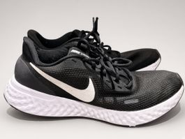 Nike Performance Revolution 5 Gr. 43