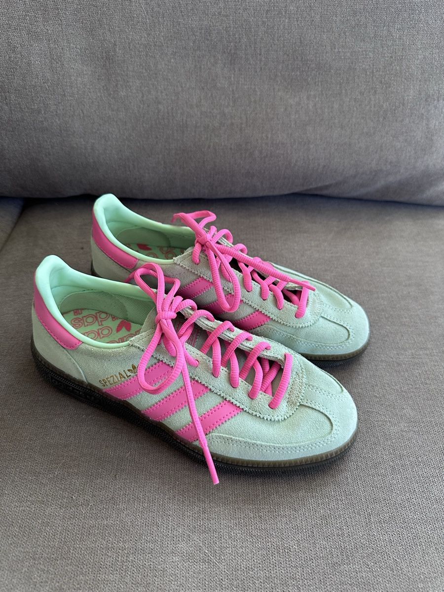 Adidas Chaussures femmes: Adidas Sneaker in helltürkis – Neuf (Voir description) à Mettmenstetten par Baloo76