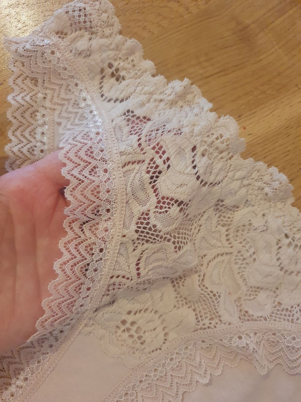 Altra biancheria intima: Rosafarbener Spitzen-Slip, Gr. XS – Nuovo (secondo la descrizione) da Moosseedorf venduto da Sonnenschein.. 3