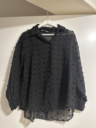 Schwarze Zara Bluse mit Tupfenmuster, Grösse S, Top!