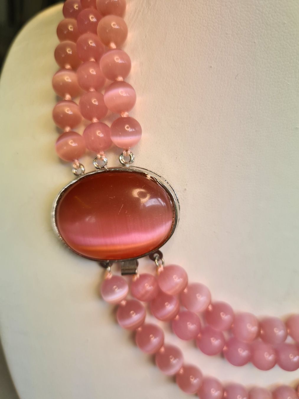 Catenine: Collier rose 3-reihig mit ovalem Cabochon, neu – Nuovo (secondo la descrizione) da Zürich venduto da benedikt12 4