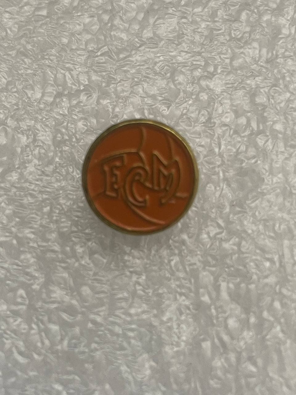 Placchette & Badge: 210. Pin - FC Morbio – Usato da Luzern venduto da Irek 1