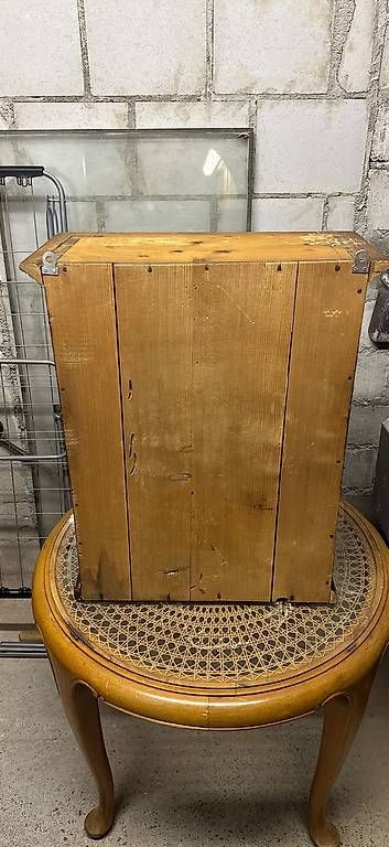 Armadi: Medizinschrank – Usato da Matten(St.Stephan) venduto da ren_r8tw 2