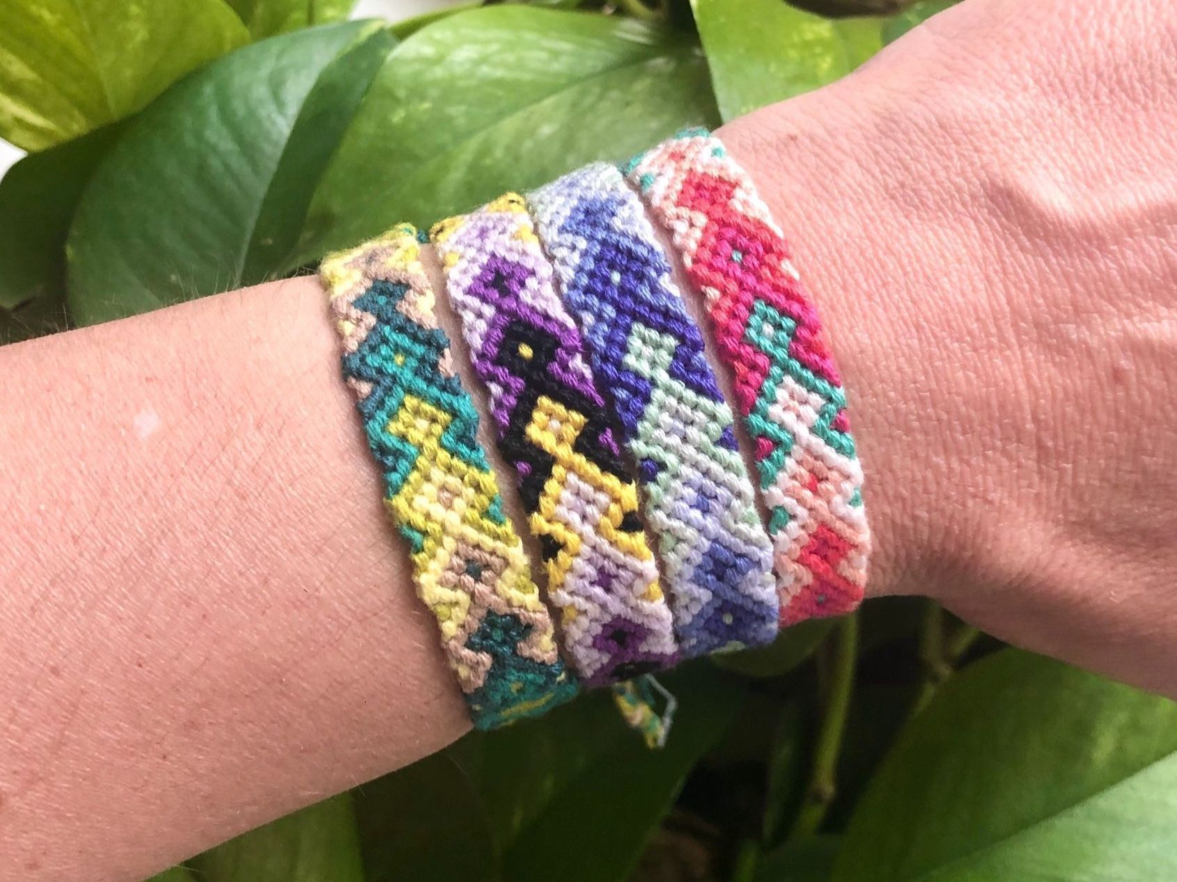 Bracciali & Braccialetti: HandMade Friendship Bracelets – Nuovo e nell'imballaggio originale da Carouge GE venduto da Emilynette