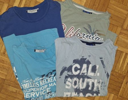 4 T-Shirt