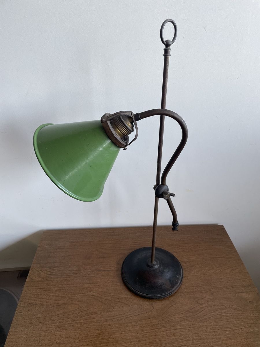 Lampade: Lampe Ancienne Industrie Horlogère – Usato da Vallamand venduto da Bricbracbroc82 1