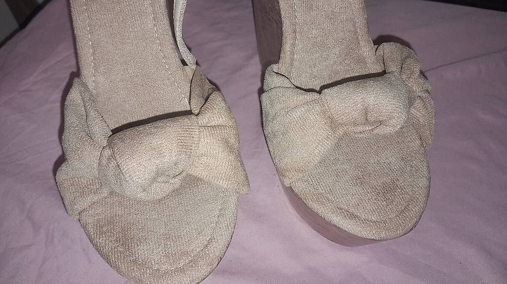 Damenschuhe: Paar neue, unbenutzte Damenschuhe – Gebraucht aus Goldau von daviriccardo 2