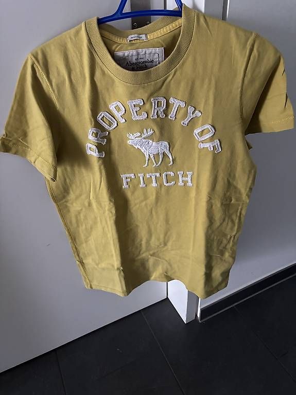 T-Shirts: Abercrombie & Fitch Tshirts  – Gebraucht aus Oberdiessbach von shan26 2