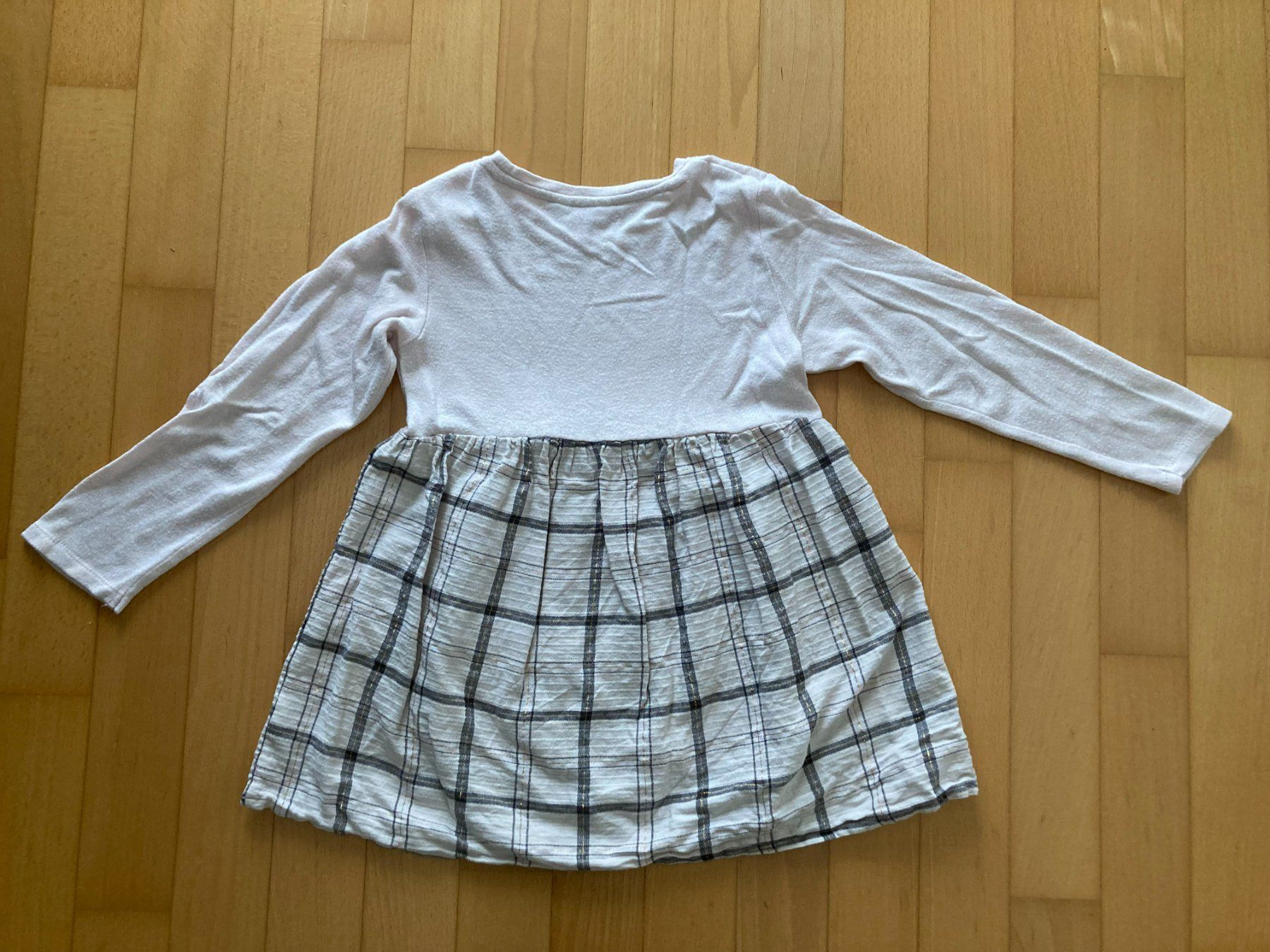 Vestiti & Gonne: Kleid gold /schwarz karriert – Usato da Muttenz venduto da Juvenile33 4