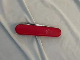 Schweizer Taschenmesser rot mit Korkenzieher gebraucht