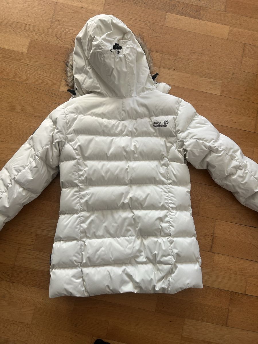 Jack Wolfskin Giacche: Jack Wolfskin Daunenjacke Grösse M – Usato da Stettlen venduto da Bayu 2