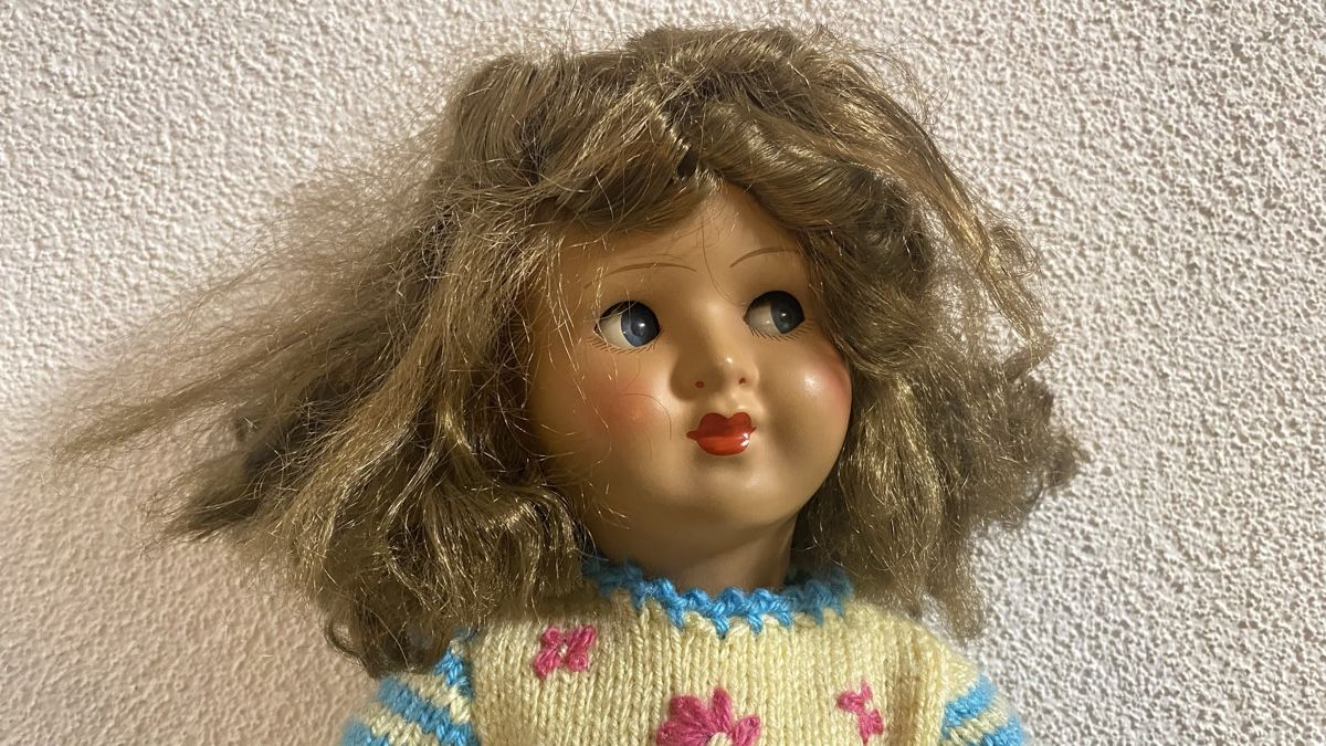 Bambole: Alte Puppe mit Strickkleid ca. 50er Jahre – Usato da Zürich venduto da Timi80 2