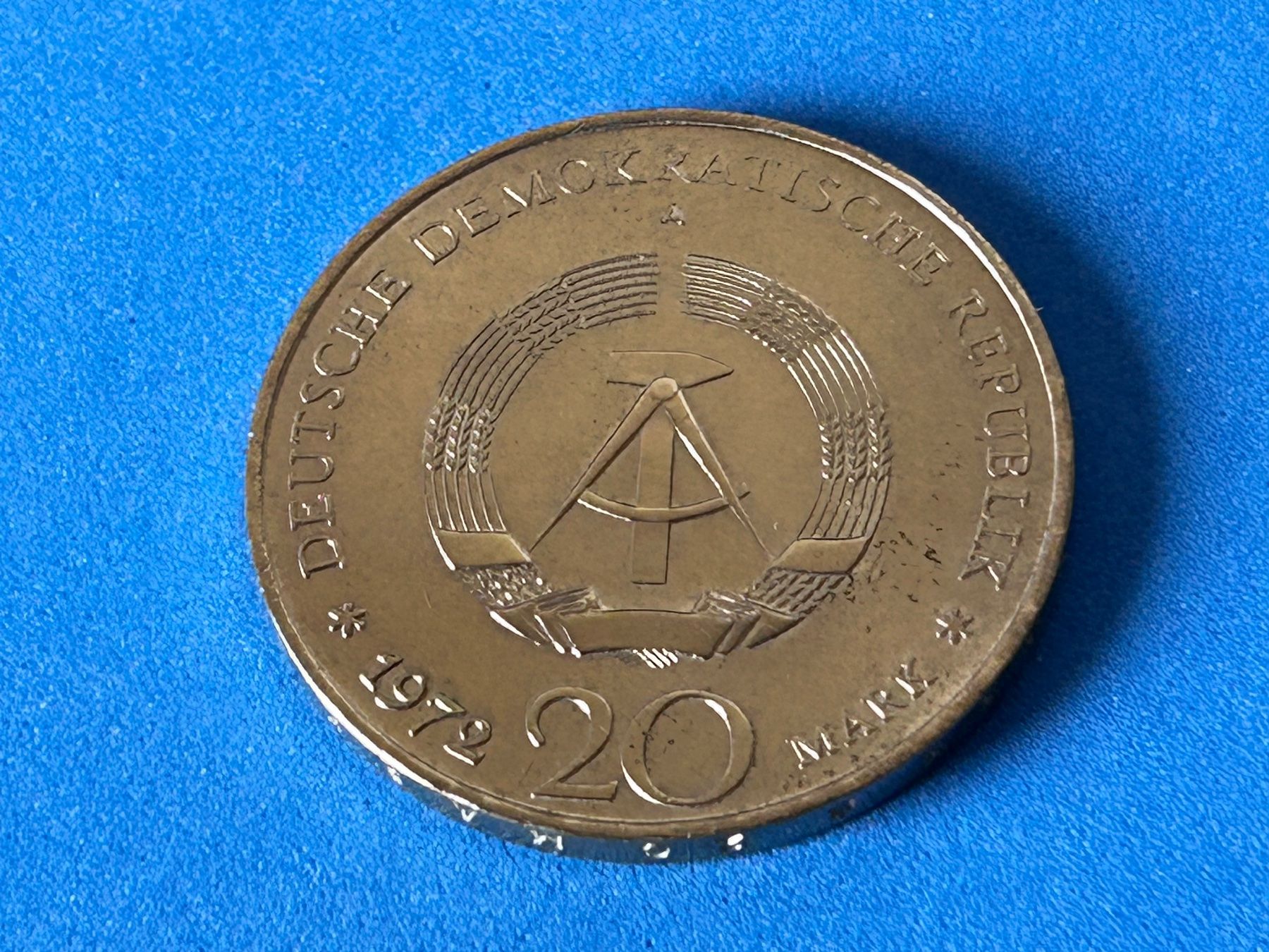 Tutti le monete: Germany - 20 Mark (Wilhelm Pieck) 1972 – Usato da Corcelles NE venduto da AJKader 1