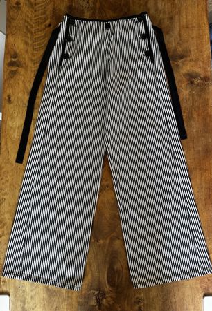 Pantalon à pont rayé noir et blanc taille 36 coton