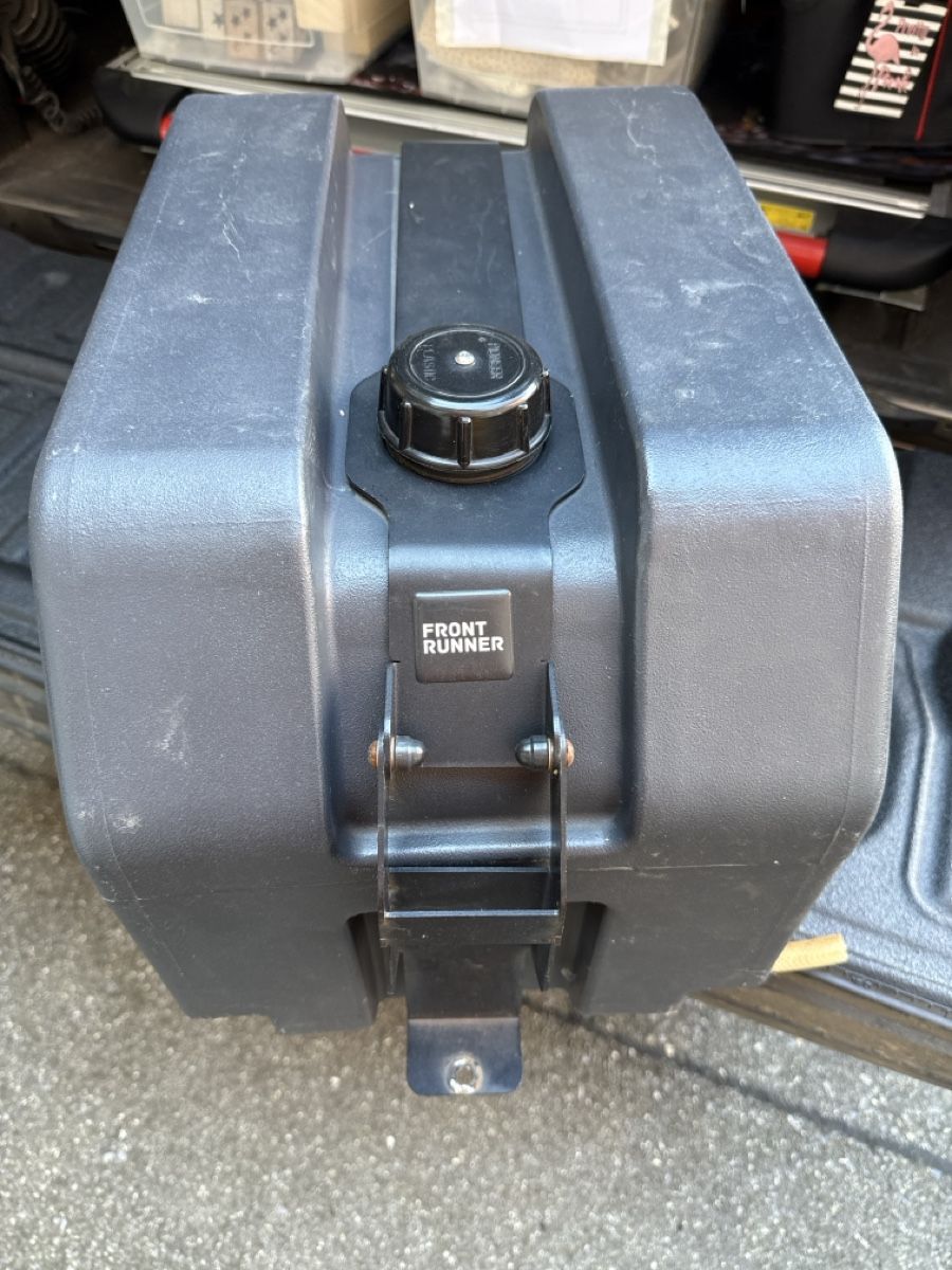 Abbeveratoi e trogoli: Front Runner Wassertank Gebrauchter Zustand – Usato da Krattigen venduto da Chasseur3 1