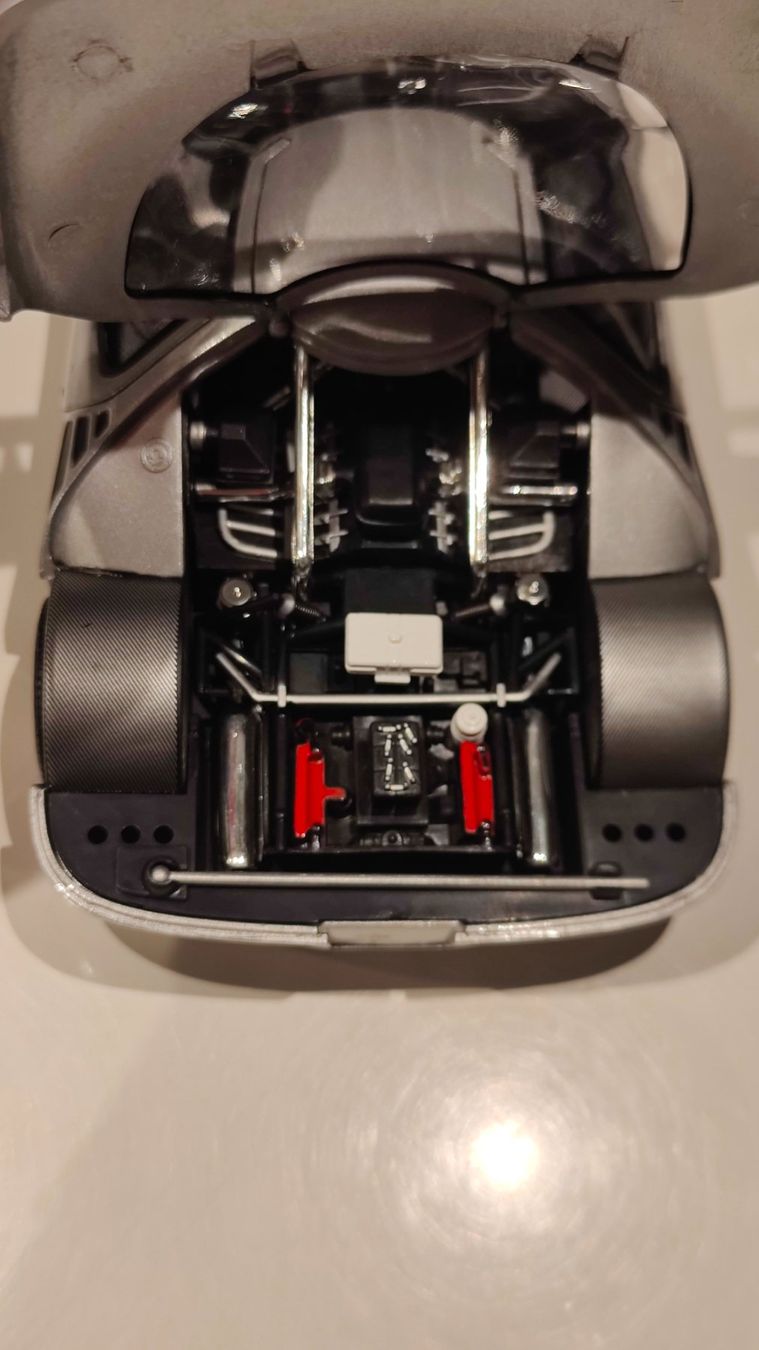 Modellini d'auto: Lotec Sirius Maxi Car 1:18 silber – Nuovo (secondo la descrizione) da Alpnach Dorf venduto da Rrducati 3