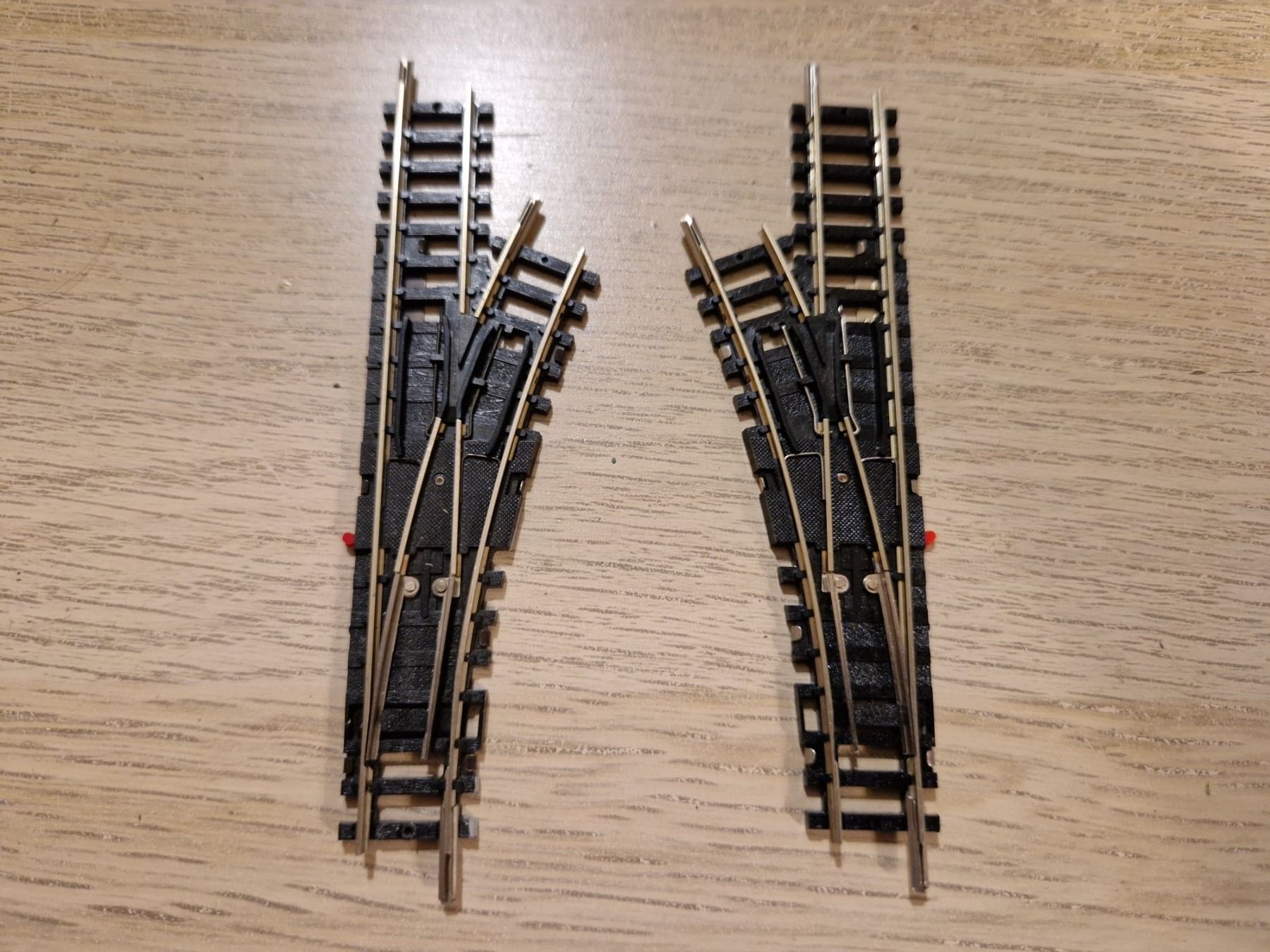 Trix Modellini di ferrovie: Minitrix weichen 4961 + 4963 (2) – Usato da St-Aubin-Sauges venduto da tantome 1
